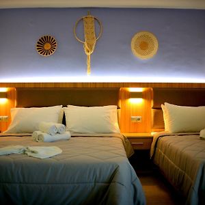 Triple Room Side Sea View